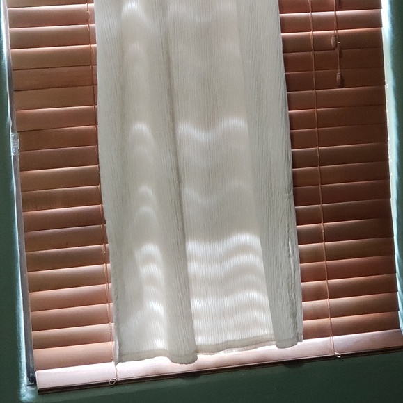 Ivory Ridged Dress - Picture 2 of 3